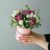 Шляпная коробочка с живыми цветами "Француженка" мини