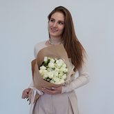 Букет 10 белых кустовых роз «Белая симфония»